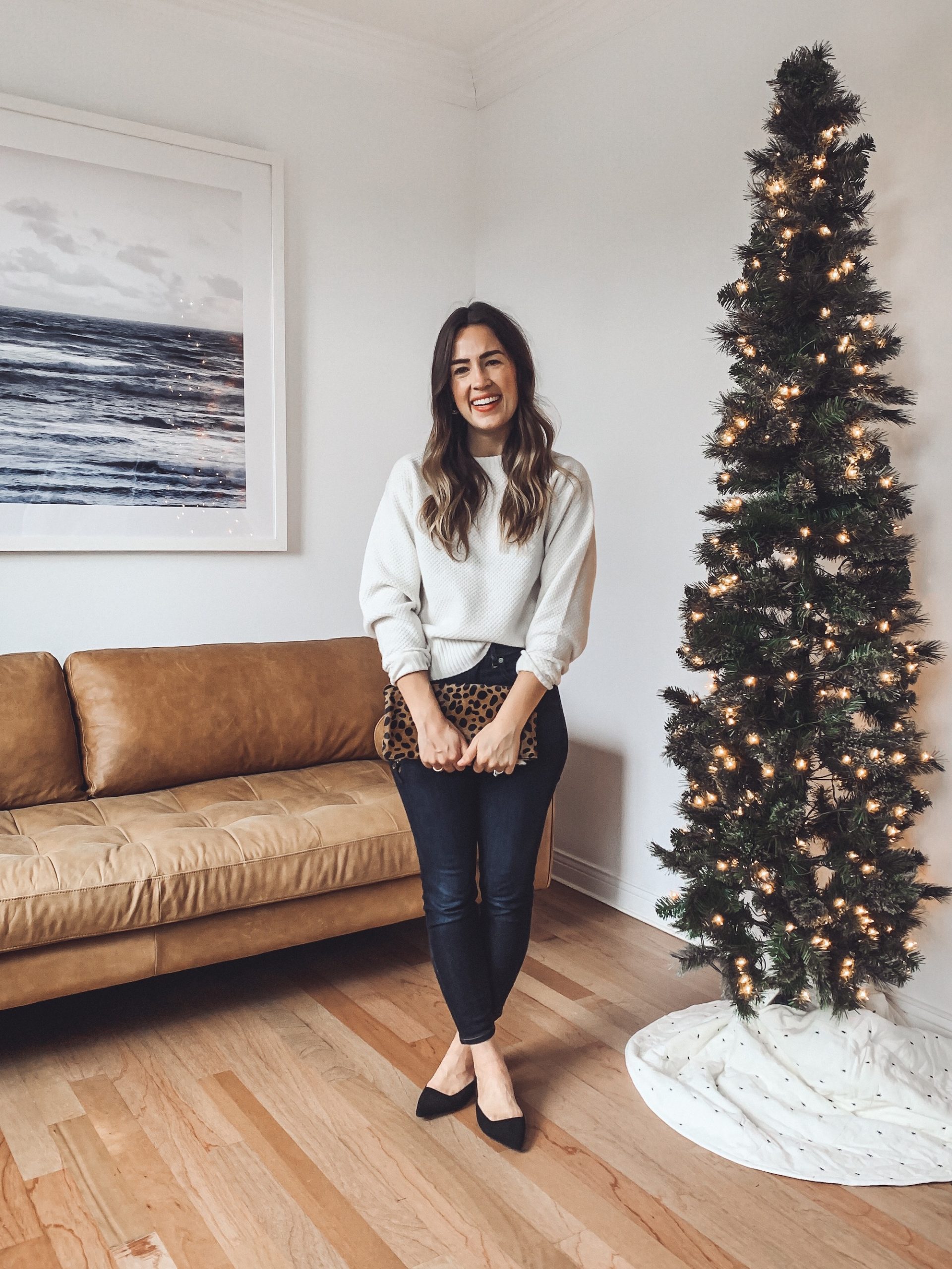 11 Casual Chic Holiday Outfits with Everlane